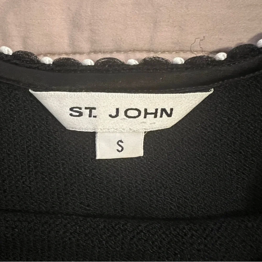 St. John Black Tank Top with White Trim - Picture 2 of 4